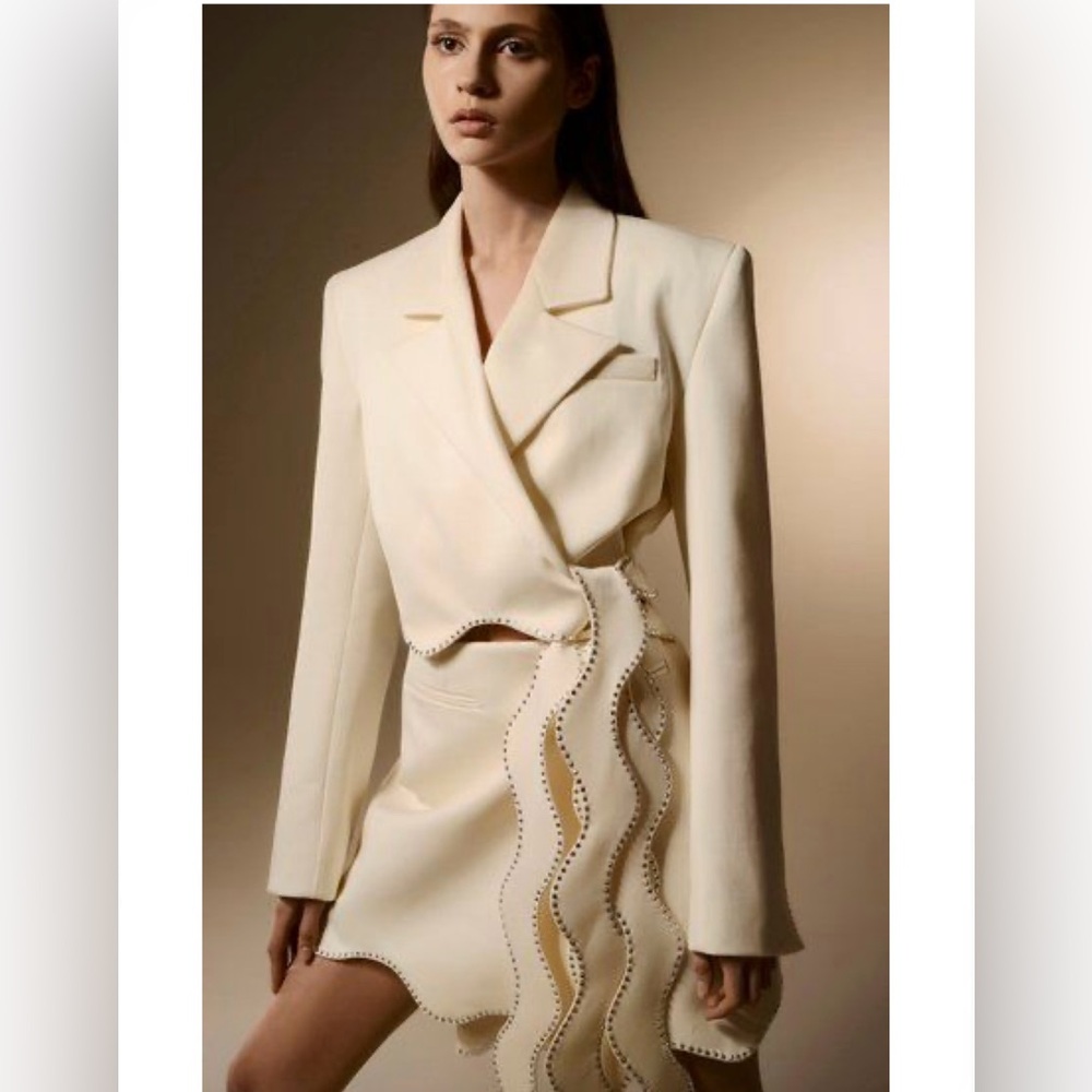 MACH & MACH
Wavy crystal-trimmed wool mini skirt & blazer set